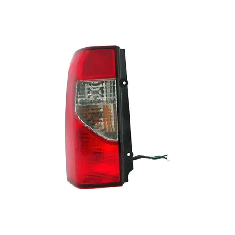 Foco Trasero Nissan Xterra 2.4 L4 02-04