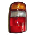Foco Trasero Der Chevrolet Suburban 2500 6.0l V8 00-03