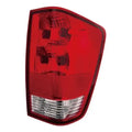 Foco Trasero Nissan Titan 5.6l 5552cc V8  05-14
