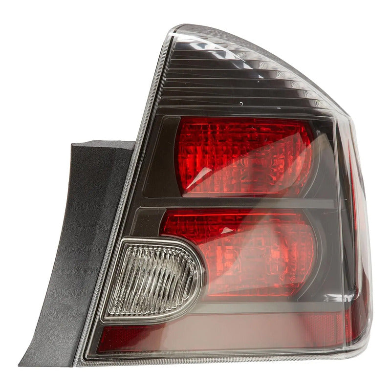 Foco Tras Der Nissan Sentra 2.5l 2500cc L4 07-09